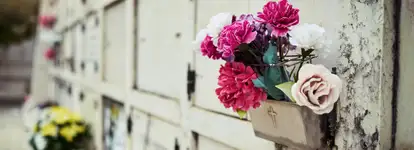 Blu e Crema Covid-19 Avviso Attività Ambulatoriale Post di Facebook (Copertina di Facebook)